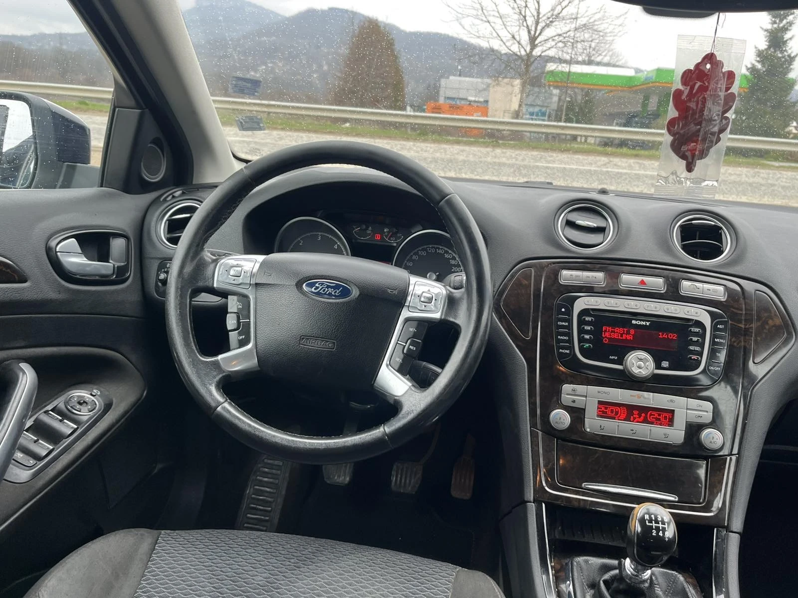 Ford Mondeo 2.0HDI 140кс EURO 4 ВНОС ИТАЛИЯ, снимка 12 - Автомобили и джипове - 53953525