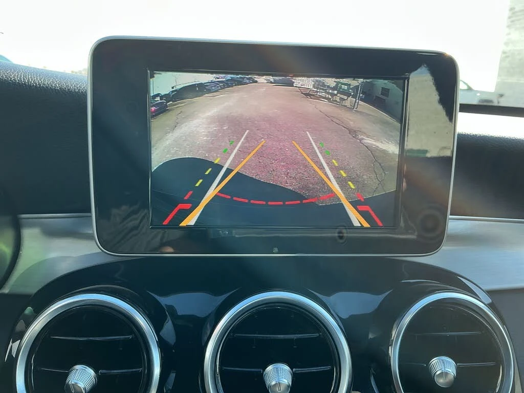 Mercedes-Benz C 300 * АвтоКредит * (ЦЕНА ДО БГ), снимка 12 - Автомобили и джипове - 54139690