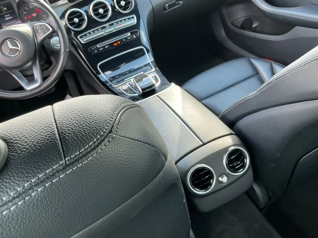 Mercedes-Benz C 300 * АвтоКредит * (ЦЕНА ДО БГ), снимка 16 - Автомобили и джипове - 54139690