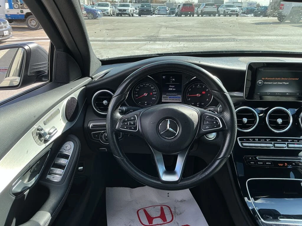 Mercedes-Benz C 300 * АвтоКредит * (ЦЕНА ДО БГ), снимка 10 - Автомобили и джипове - 54139690