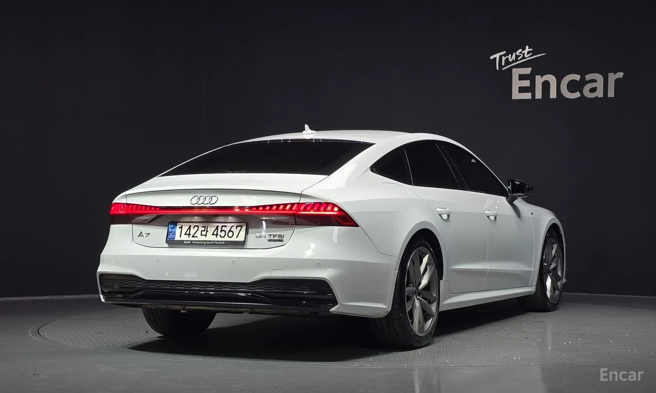 Audi A7 55TFSI* MATRIX* S* LINE* ОБДУХВАНЕ* ДИСТРОНИК* BAN, снимка 2 - Автомобили и джипове - 54817103