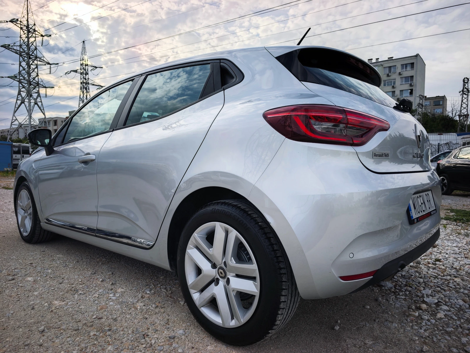 Renault Clio 1.5DCi EURO 6, снимка 4 - Автомобили и джипове - 55066587