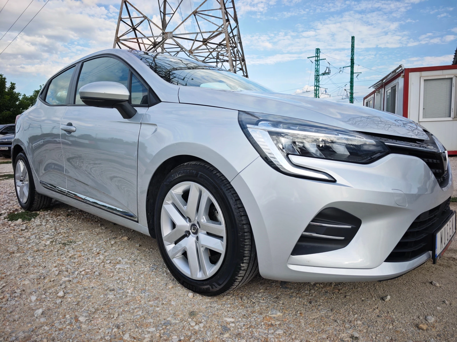 Renault Clio 1.5DCi EURO 6, снимка 8 - Автомобили и джипове - 55066587