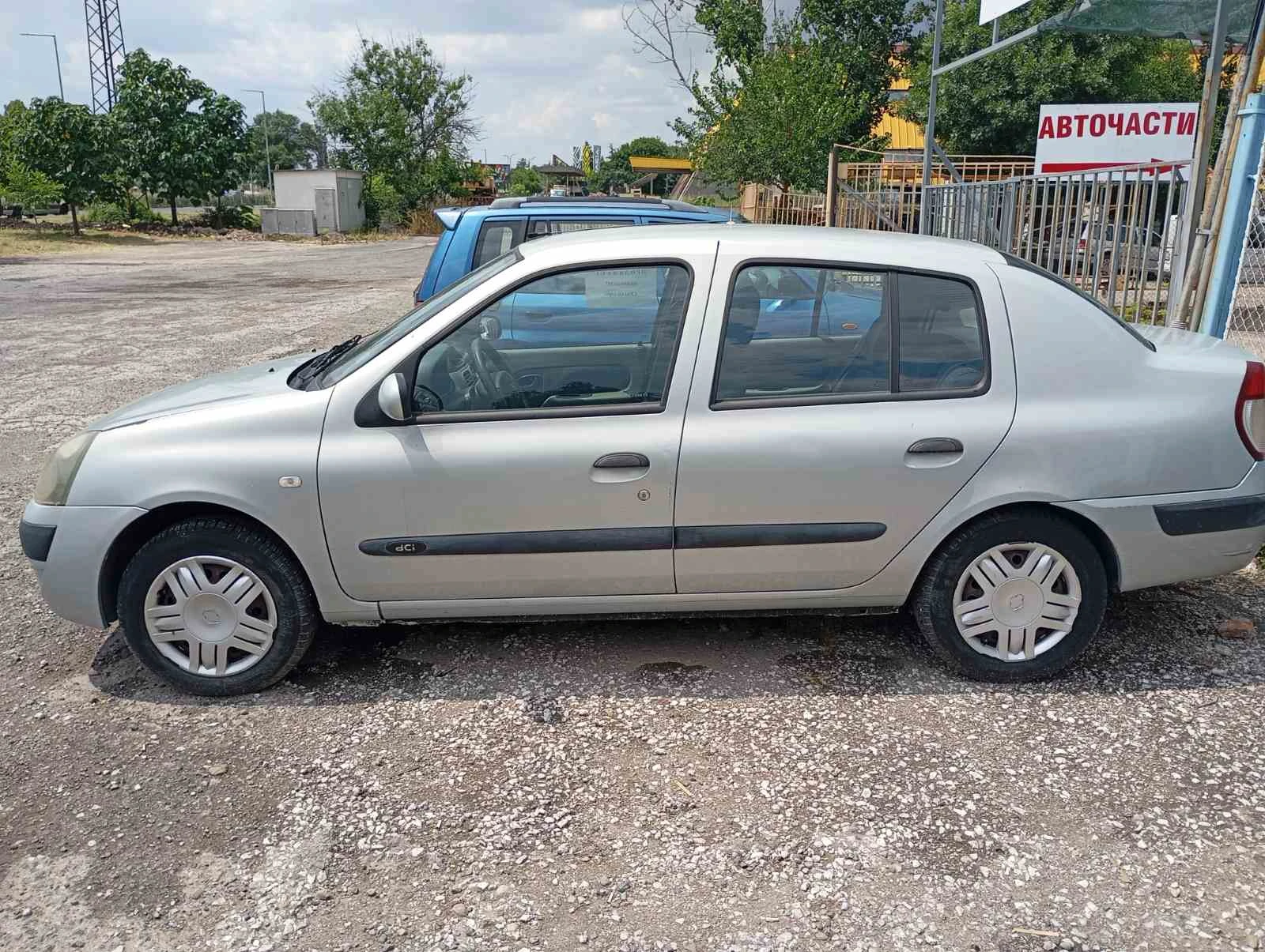 Renault Clio, снимка 2 - Автомобили и джипове - 55216818