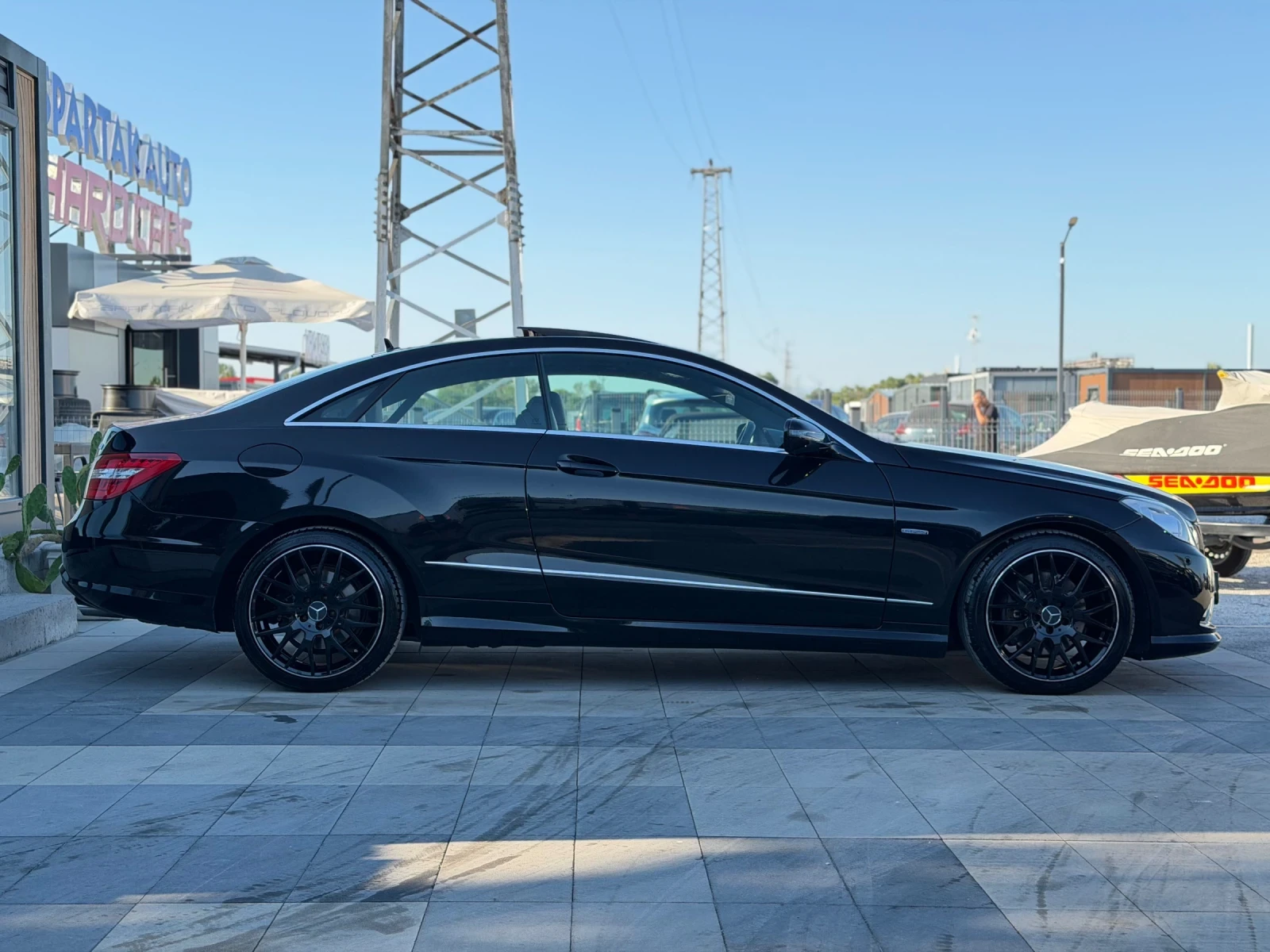 Mercedes-Benz E 350 * AMG Line* Панорама* Coupe* , снимка 7 - Автомобили и джипове - 55480527