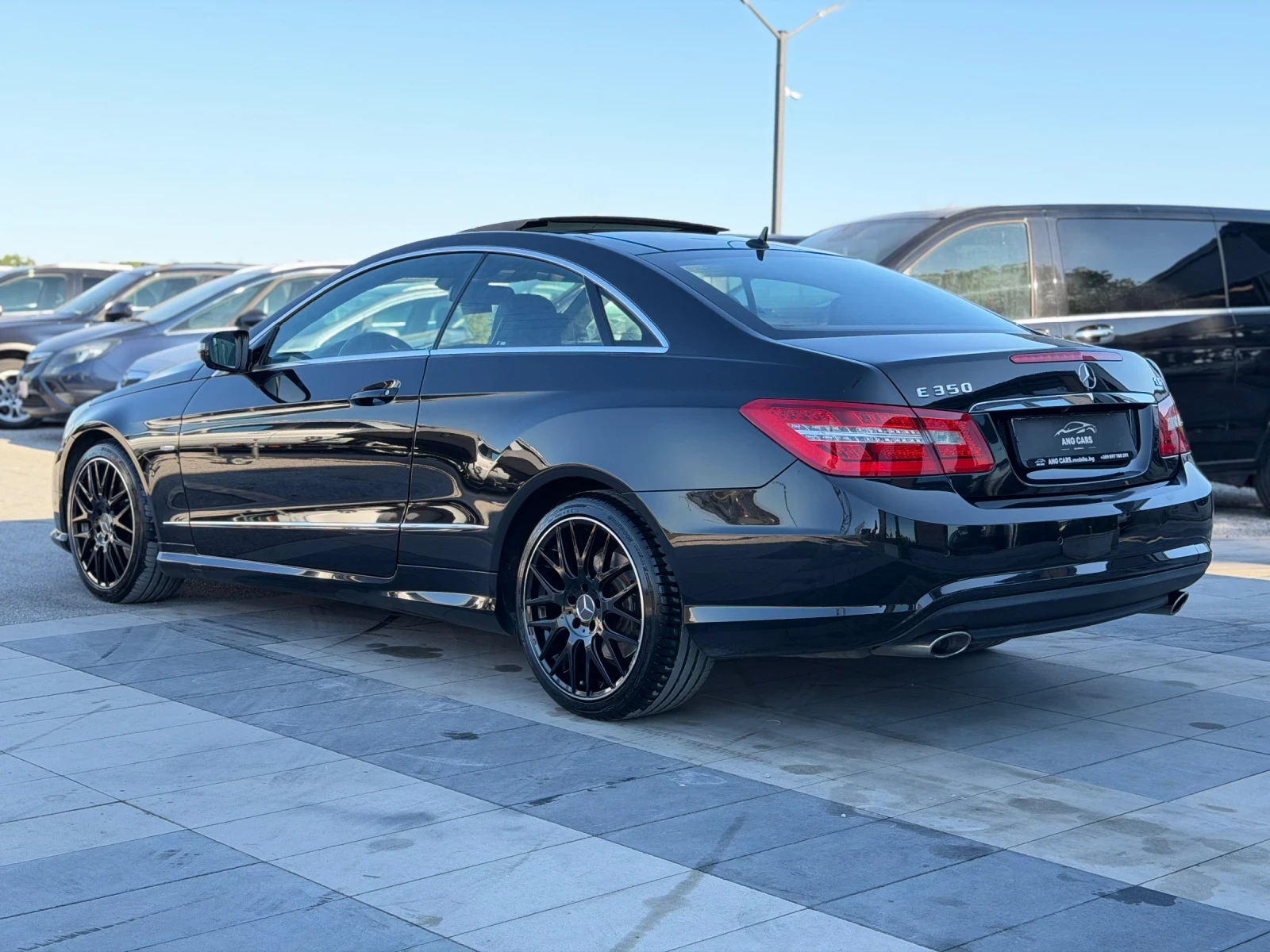 Mercedes-Benz E 350 * AMG Line* Панорама* Coupe* , снимка 4 - Автомобили и джипове - 55480527