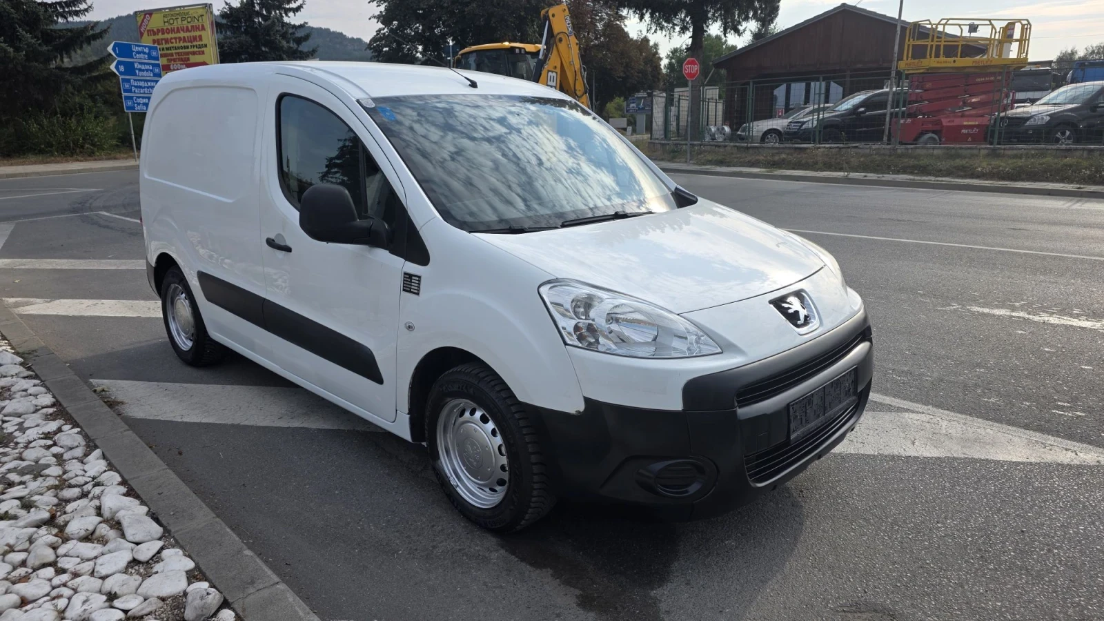 Peugeot Partner 1, 6 HDI Климатик , снимка 2 - Автомобили и джипове - 56039736