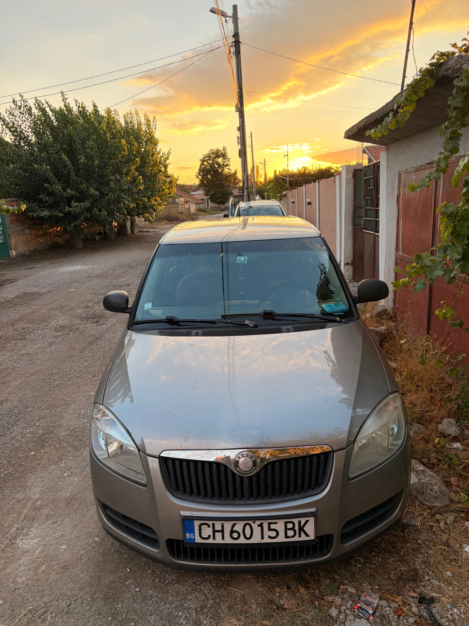 Skoda Fabia, снимка 2 - Автомобили и джипове - 56074158