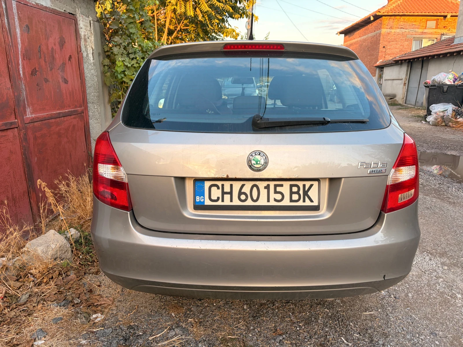 Skoda Fabia, снимка 5 - Автомобили и джипове - 56074158