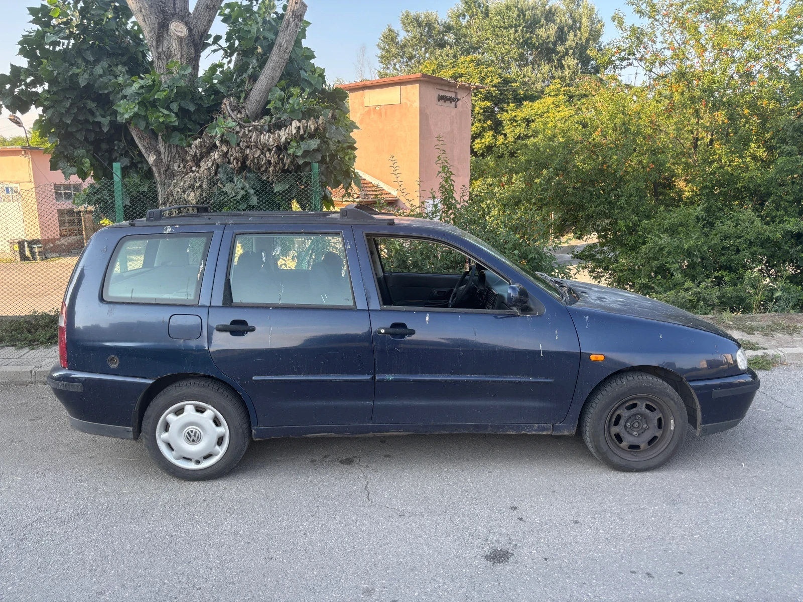 VW Polo 1.6 75к.с. ГАЗ!, снимка 4 - Автомобили и джипове - 56350647