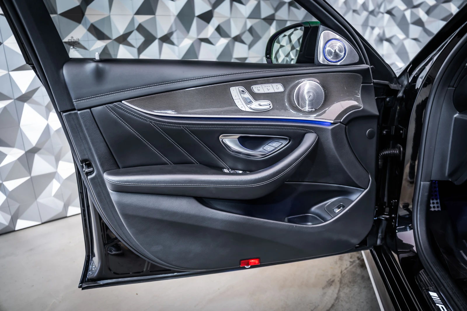 Mercedes-Benz E 63 AMG S 4M AMG* Pano* Burm | Mobile.bg � ����������� 7