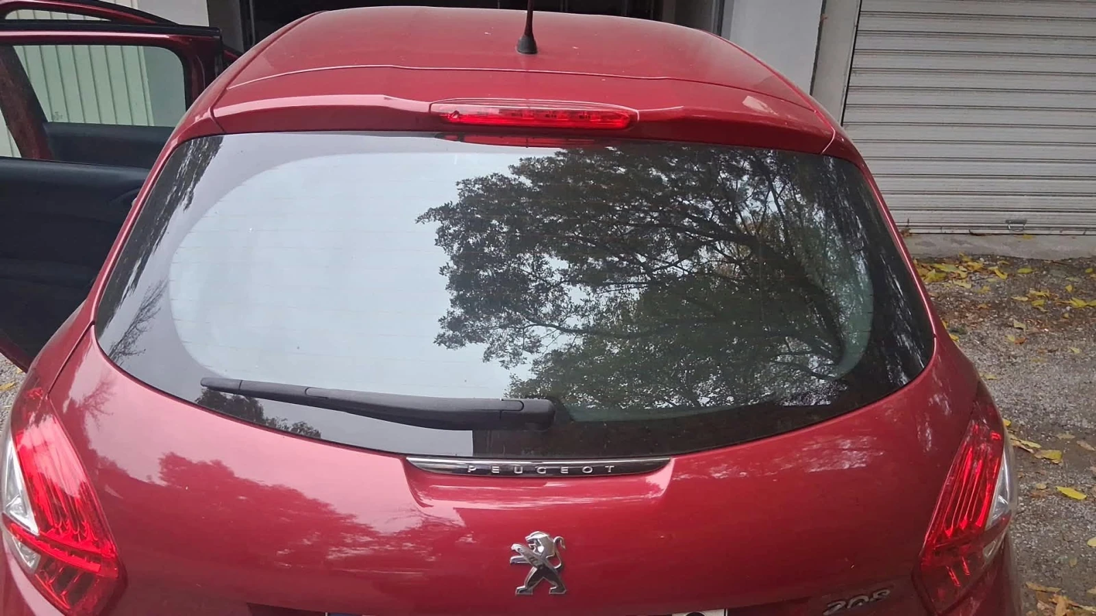 Peugeot 208, снимка 7 - Автомобили и джипове - 56555401