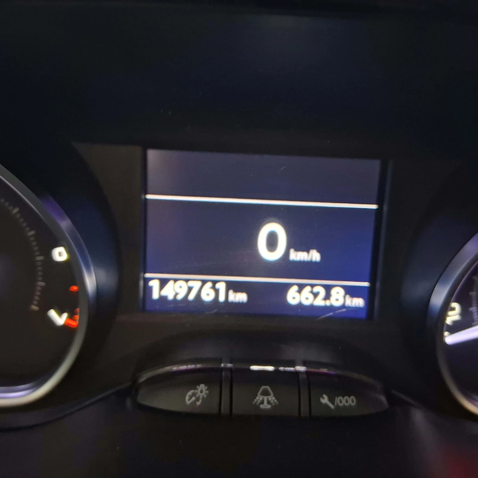 Peugeot 208, снимка 9 - Автомобили и джипове - 56555401