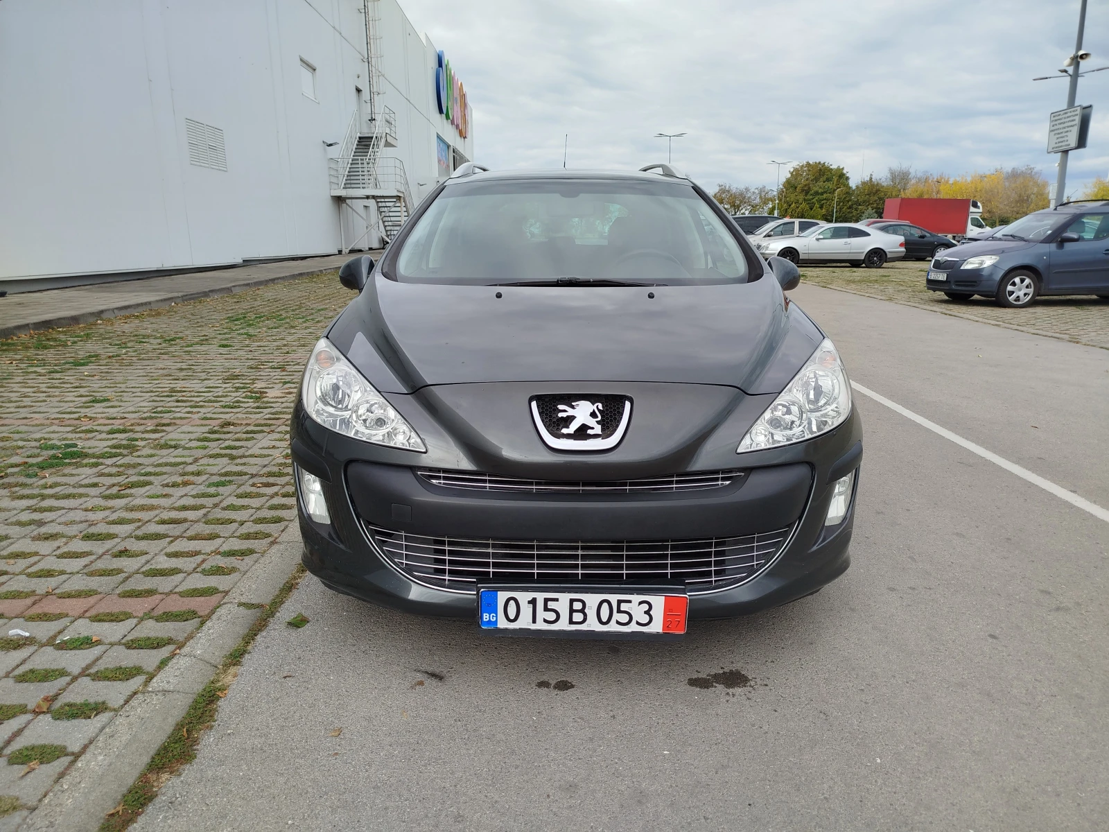 Peugeot 308 1.6-120кс -6+ 1-Панорама