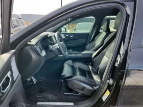 Volvo XC60 R Design /DISTRONIC/360/PANO/BLIND SPOT , снимка 5