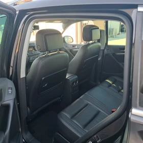 VW Tiguan 2.0 TDI Sport & Style 4Motion* Отличен!* , снимка 10