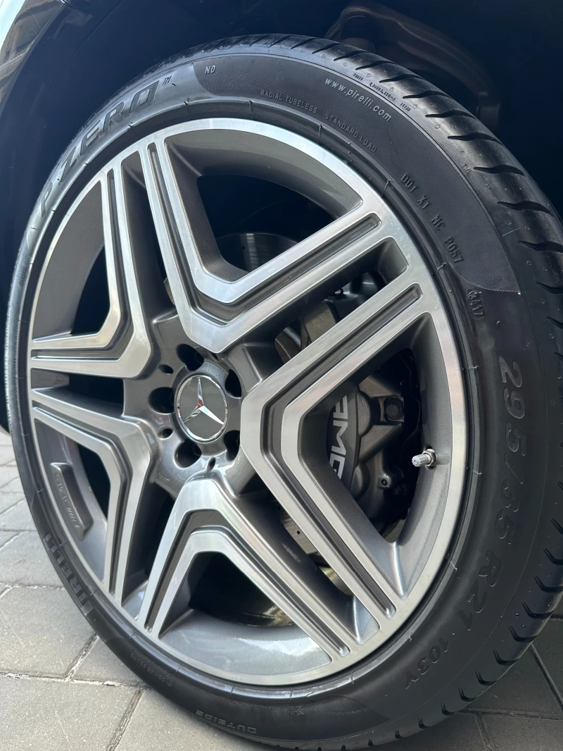 Mercedes-Benz ML 63 AMG V8 BITURBO 4Matic  ВЪЗМОЖНОСТ ЗА ЛИЗИНГ!, снимка 13 - Автомобили и джипове - 50961400