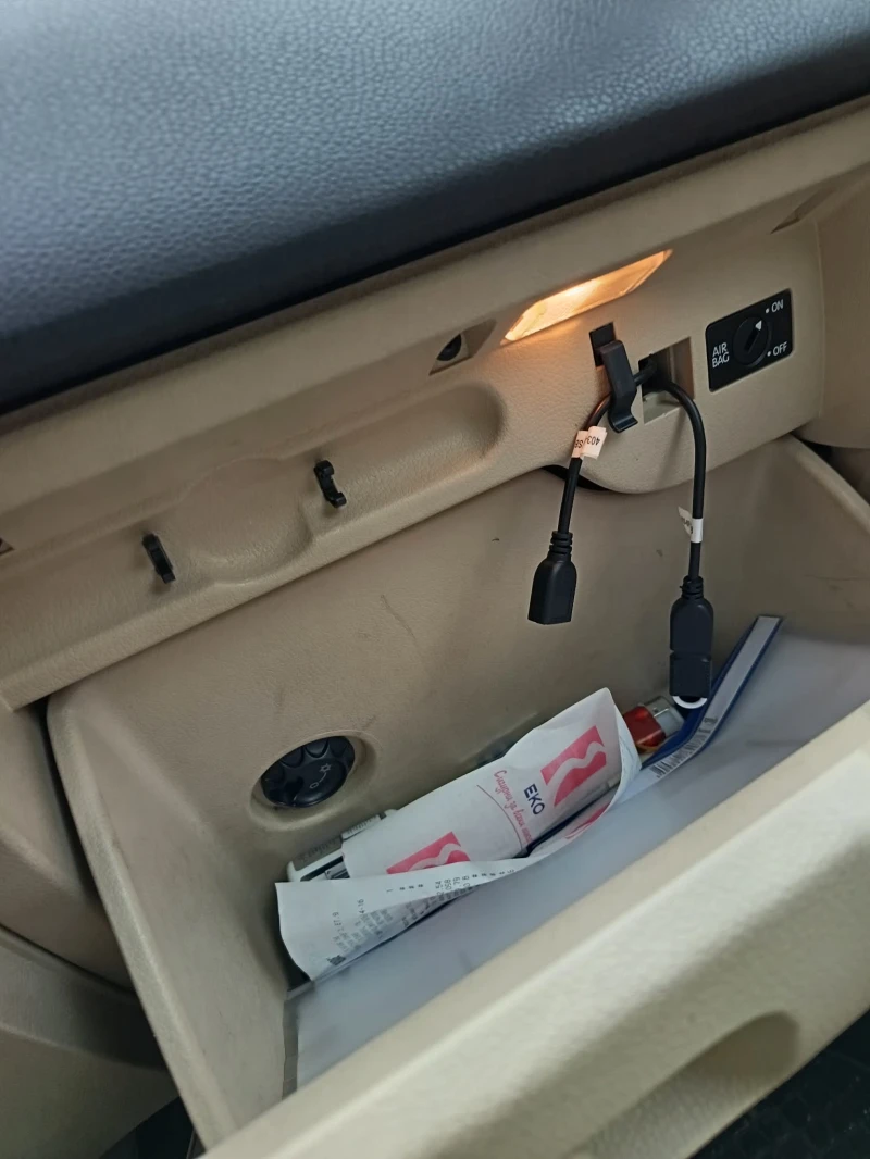 VW Tiguan 2.0TDI 4MOTION, снимка 14 - Автомобили и джипове - 52830354