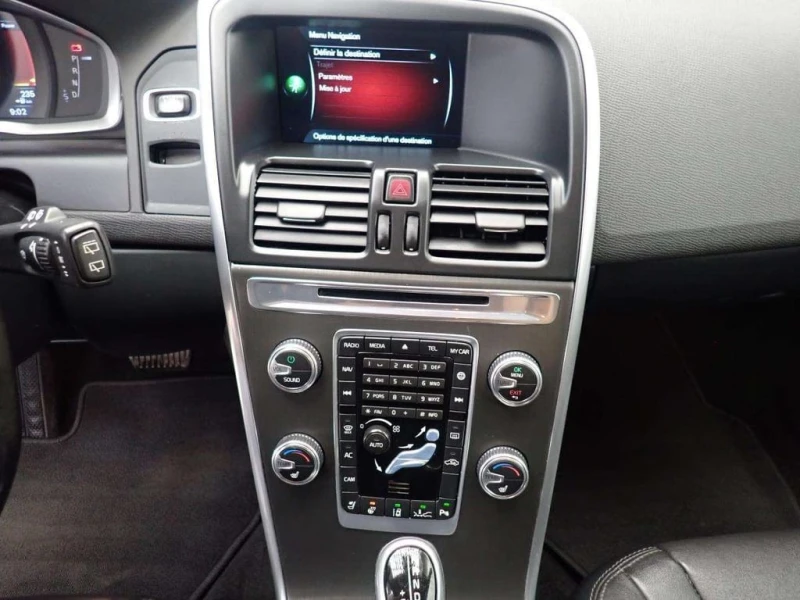 Volvo XC60 * CARFAX * ЦЕНА ДО БГ, снимка 13 - Автомобили и джипове - 53169878