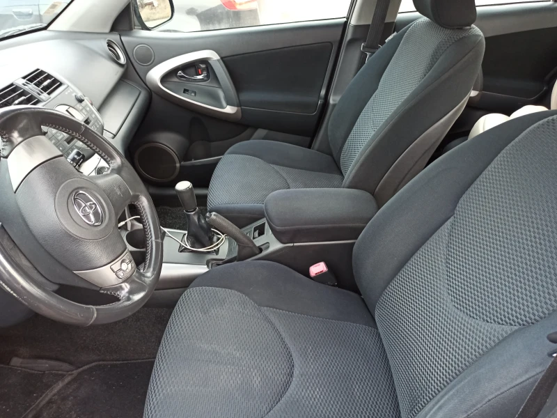 Toyota Rav4, снимка 5 - Автомобили и джипове - 53222263
