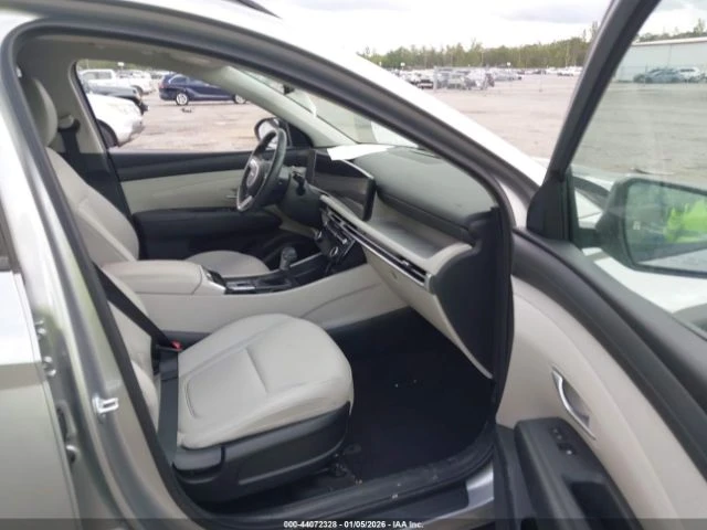 Hyundai Tucson, снимка 9 - Автомобили и джипове - 53935834