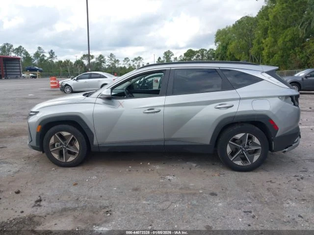 Hyundai Tucson, снимка 8 - Автомобили и джипове - 53935834