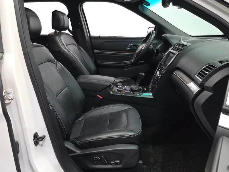 Ford Explorer 2.3 4WD, снимка 11 - Автомобили и джипове - 56497696