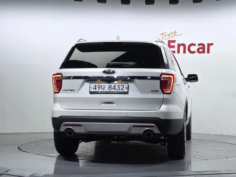 Ford Explorer 2.3 4WD, снимка 4 - Автомобили и джипове - 56497696