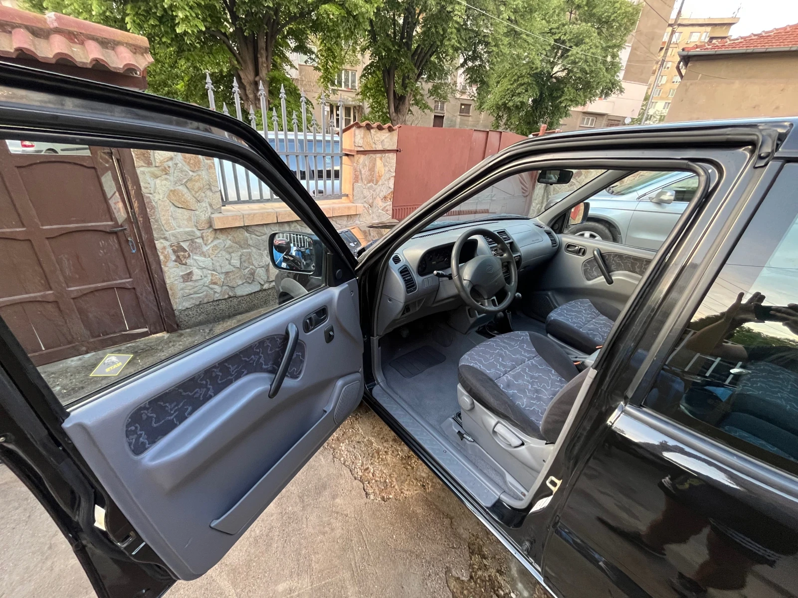Nissan Terrano  - изображение 9