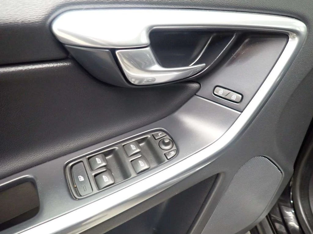 Volvo XC60 * CARFAX * ���� �� �� | Mobile.bg � ����������� 17