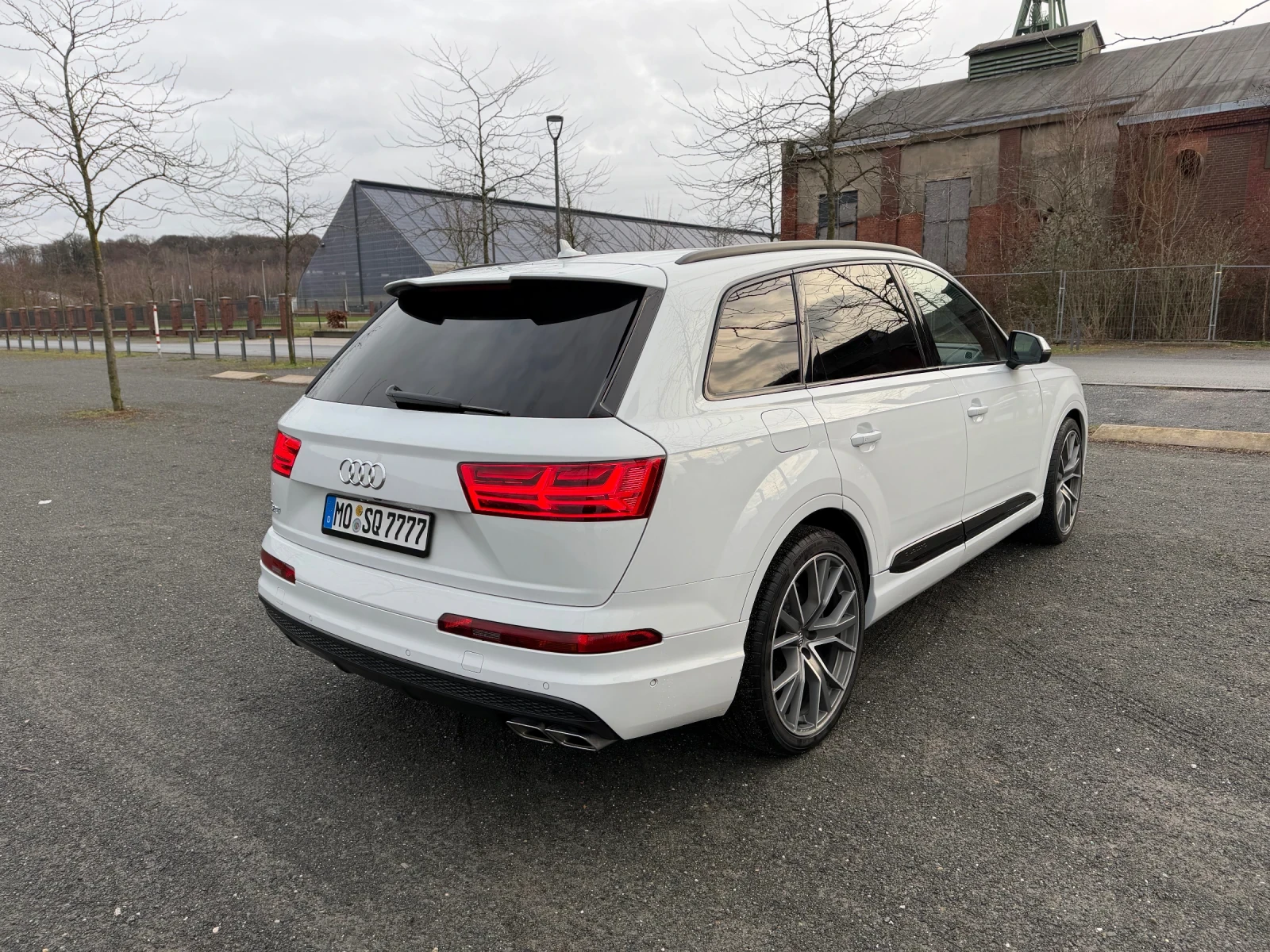 Audi SQ7 Ceramic, Bose, Панорама, 7 места, Германия - изображение 4