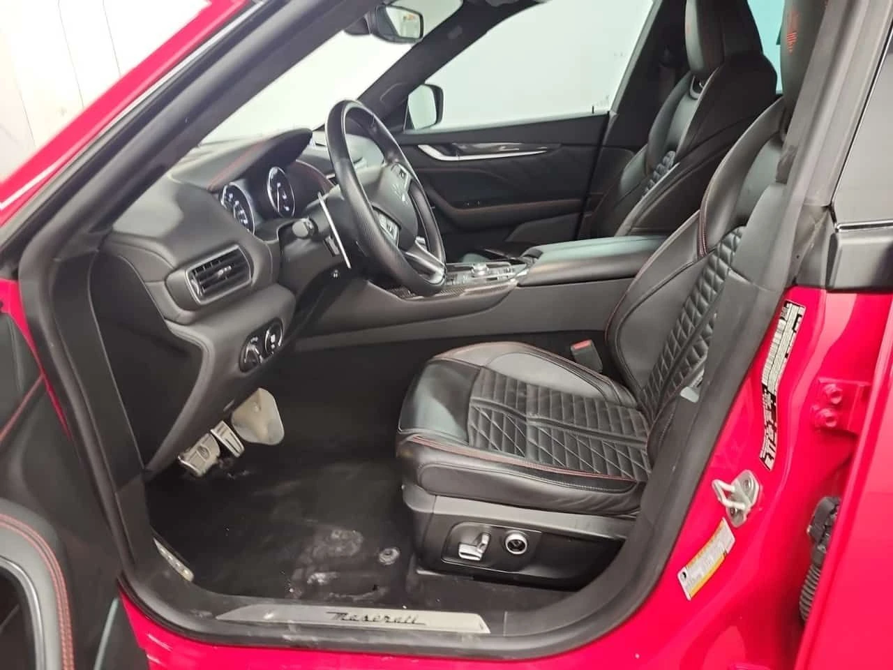 Maserati Levante * TRIBUTO * CARFAX * ЦЕНА ДО БГ - изображение 7