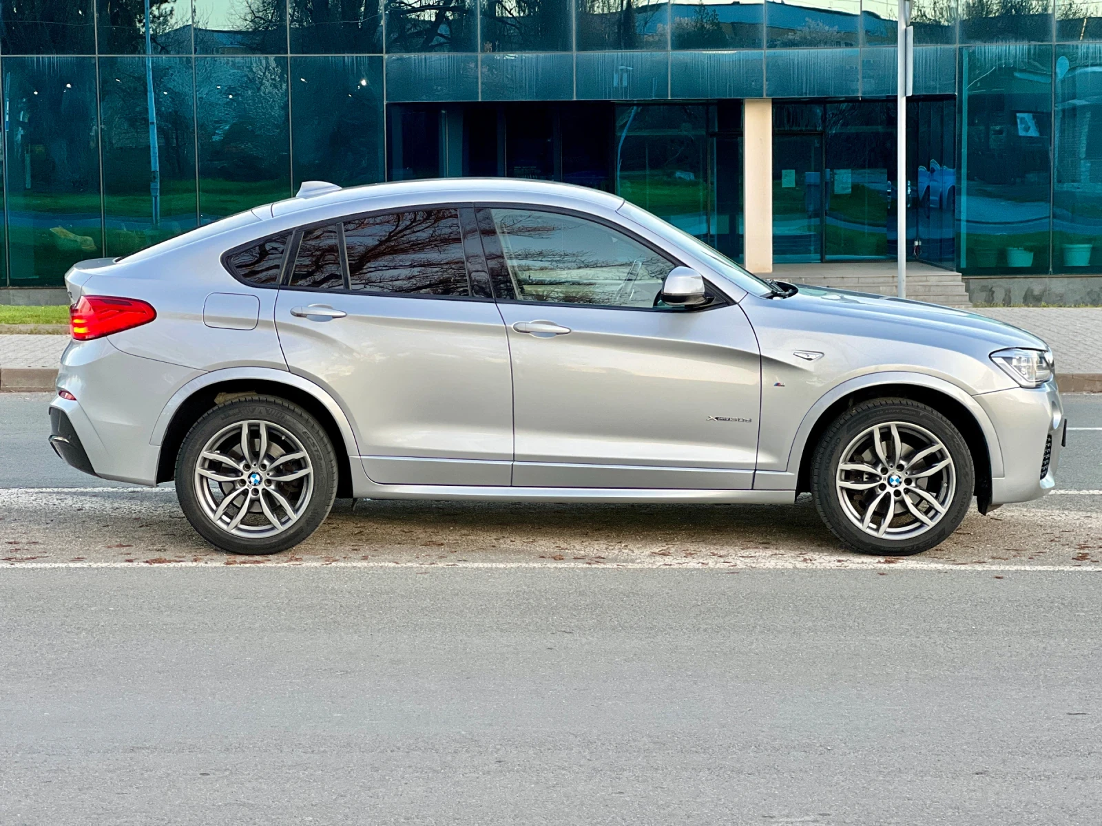 BMW X4 M-pack Adaptive LED, снимка 7 - Автомобили и джипове - 53840454