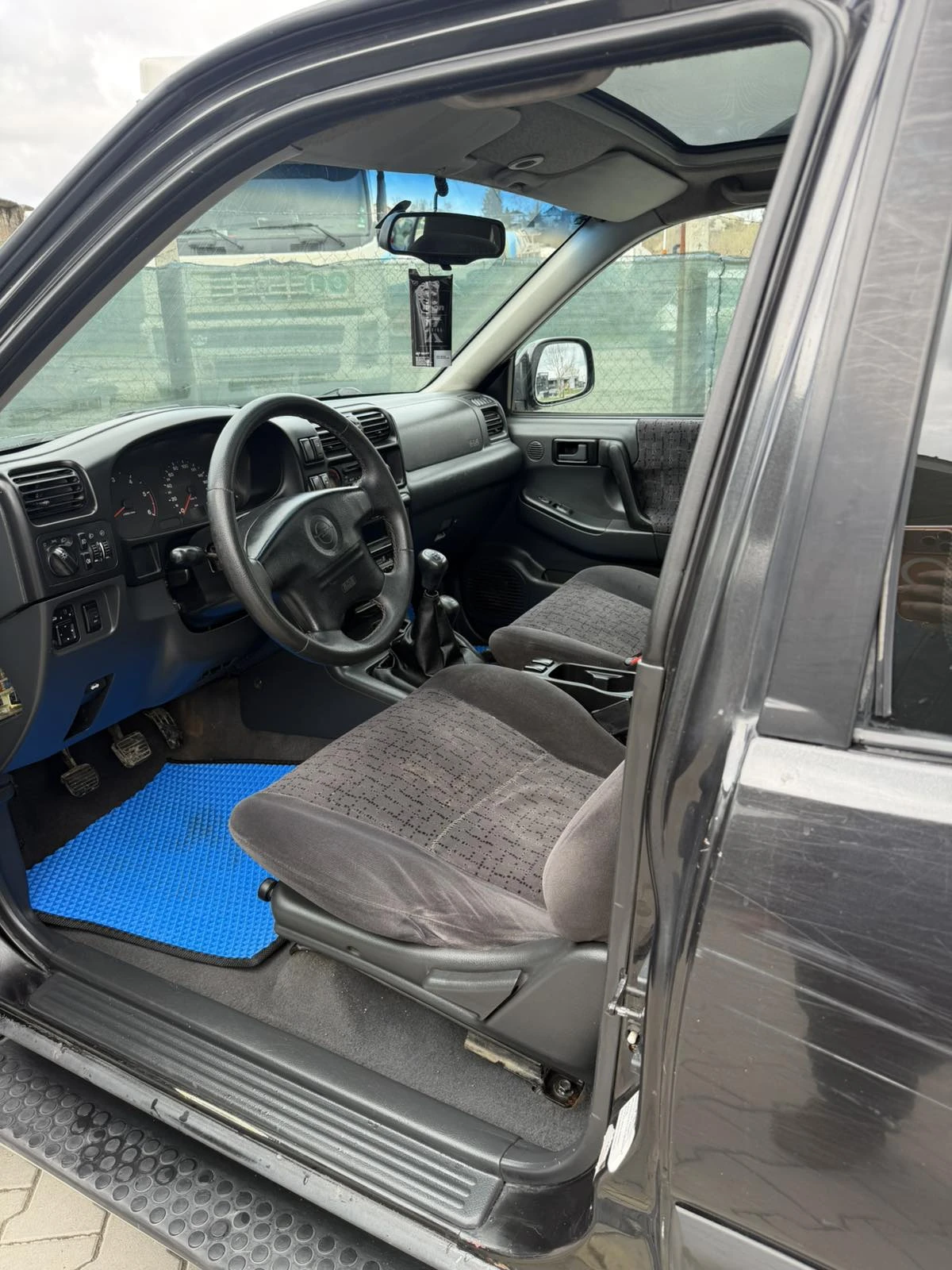Opel Frontera 2.2 DTH, снимка 4 - Автомобили и джипове - 54085763