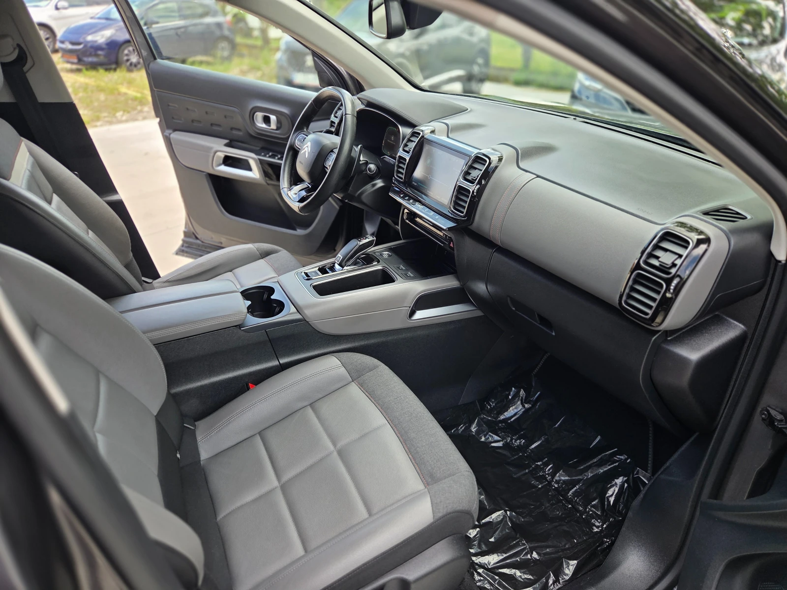 Citroen C5 Aircross 1.5 HDI SHINE* * FULL LED* KAYLESS GO* , снимка 8 - Автомобили и джипове - 54388865
