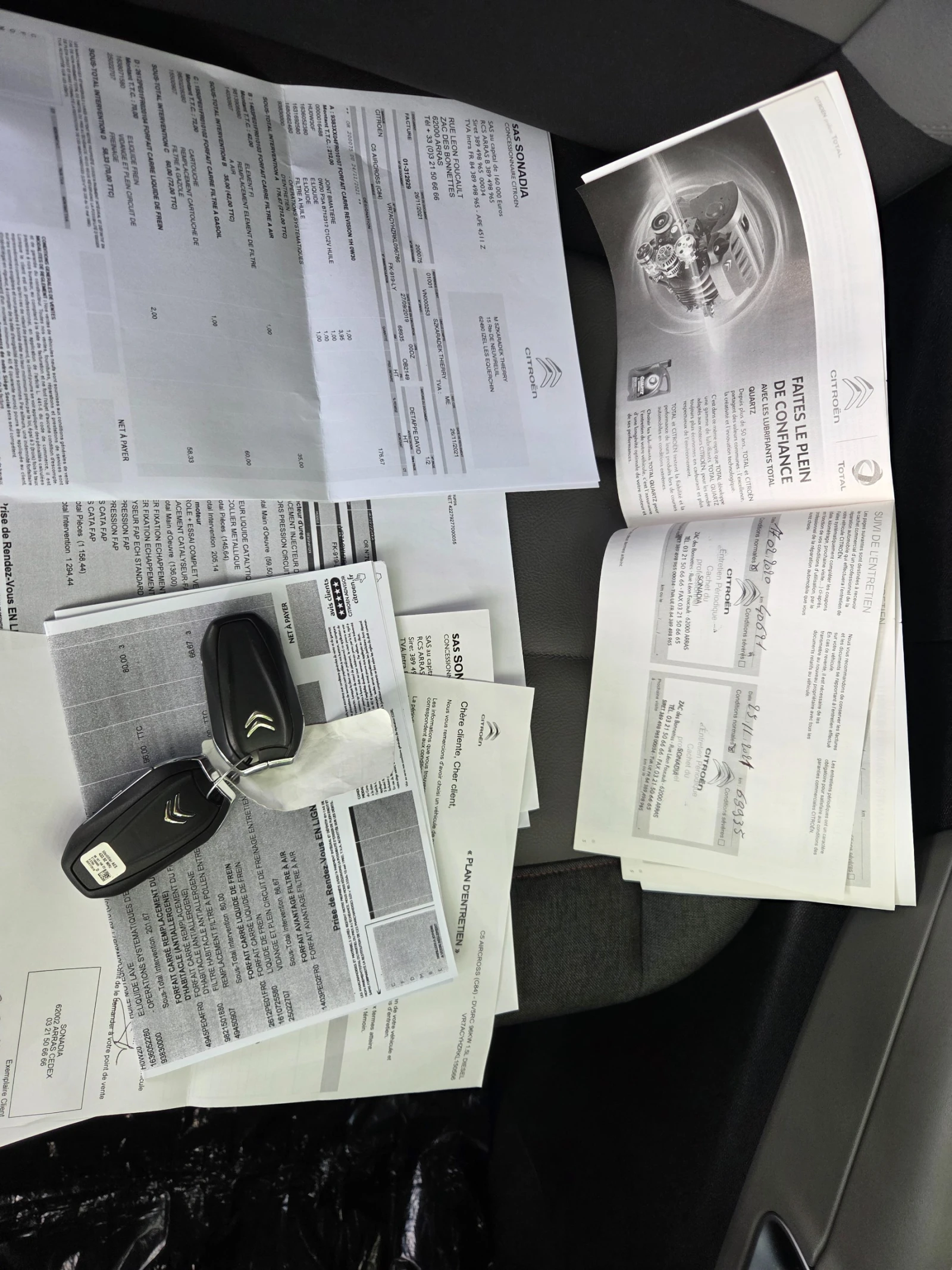 Citroen C5 Aircross 1.5 HDI SHINE* * FULL LED* KAYLESS GO* , снимка 2 - Автомобили и джипове - 54388865