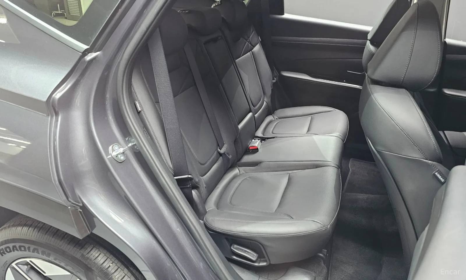 Hyundai Tucson, снимка 12 - Автомобили и джипове - 55193521