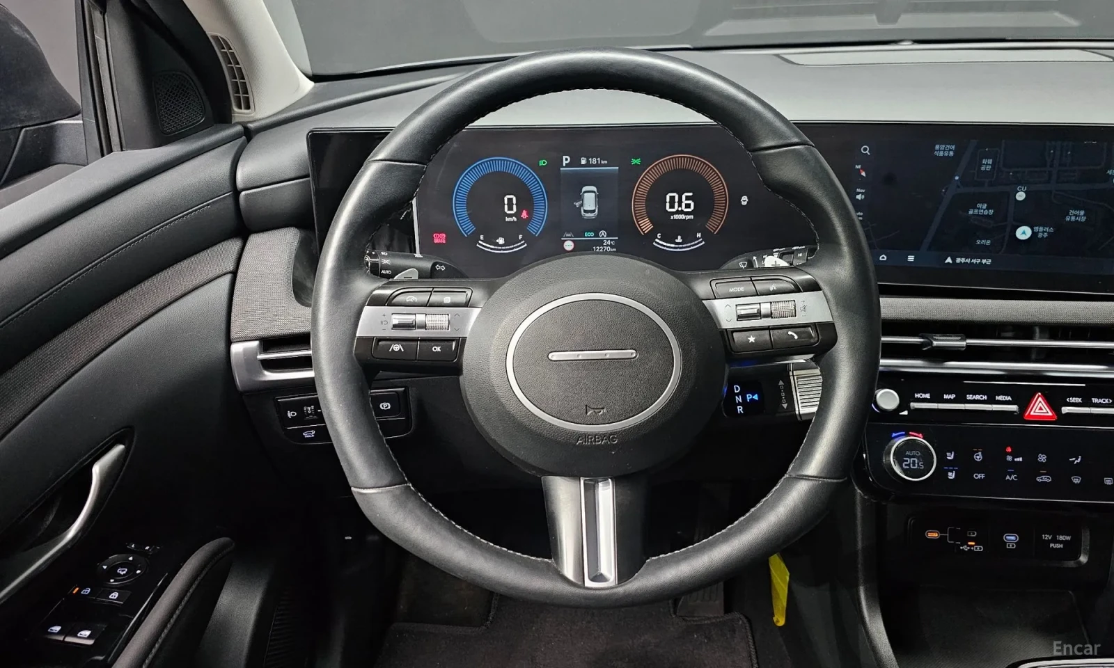 Hyundai Tucson, снимка 14 - Автомобили и джипове - 55193521