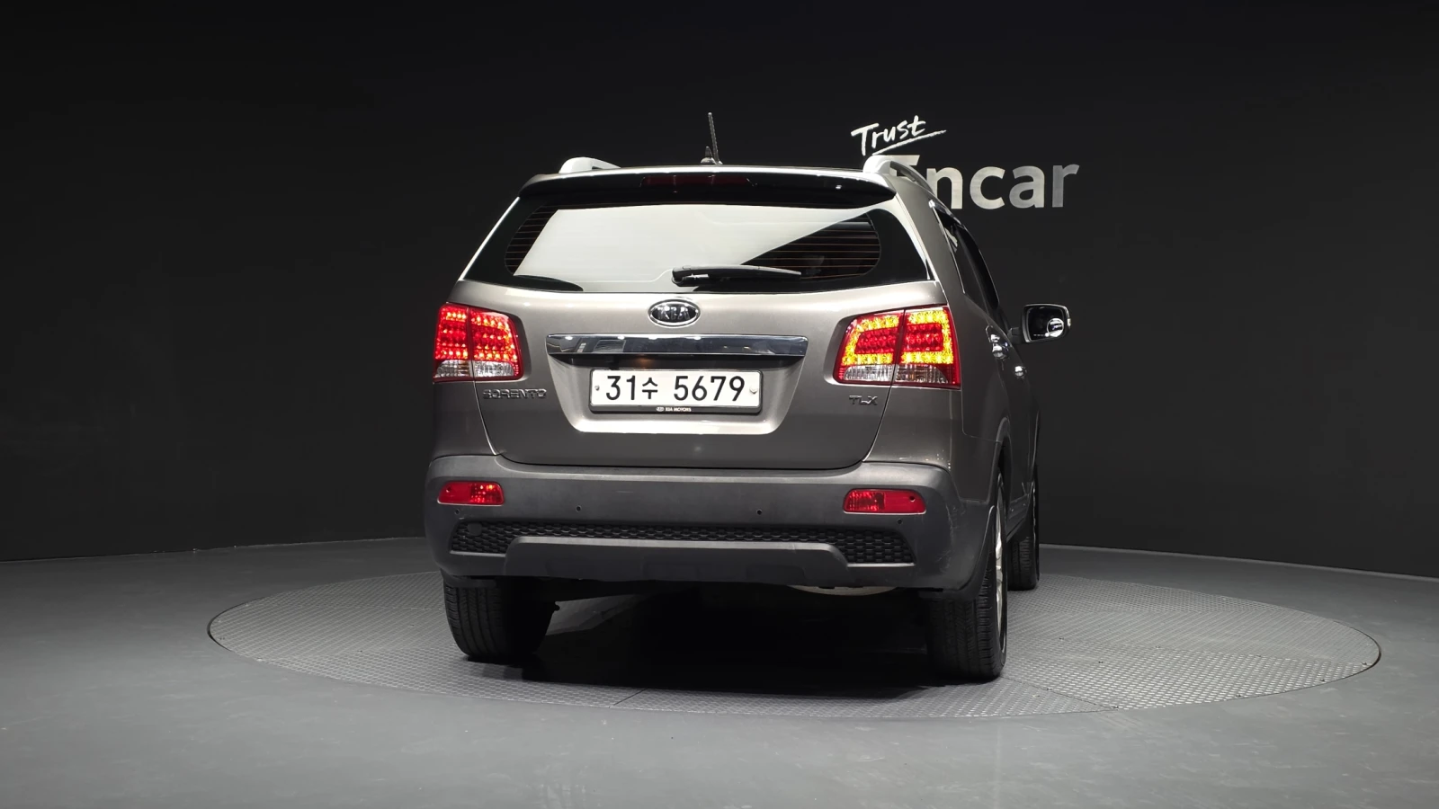 Kia Sorento 2.0* ЛЮК* КРАЙНА ЦЕНА, снимка 4 - Автомобили и джипове - 55496162