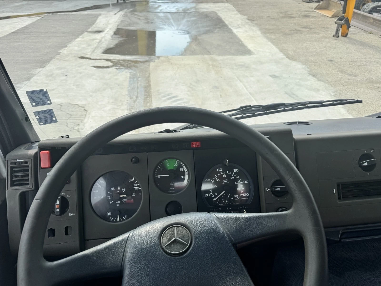 Mercedes-Benz 814 Eco Warrior автовоз - изображение 9