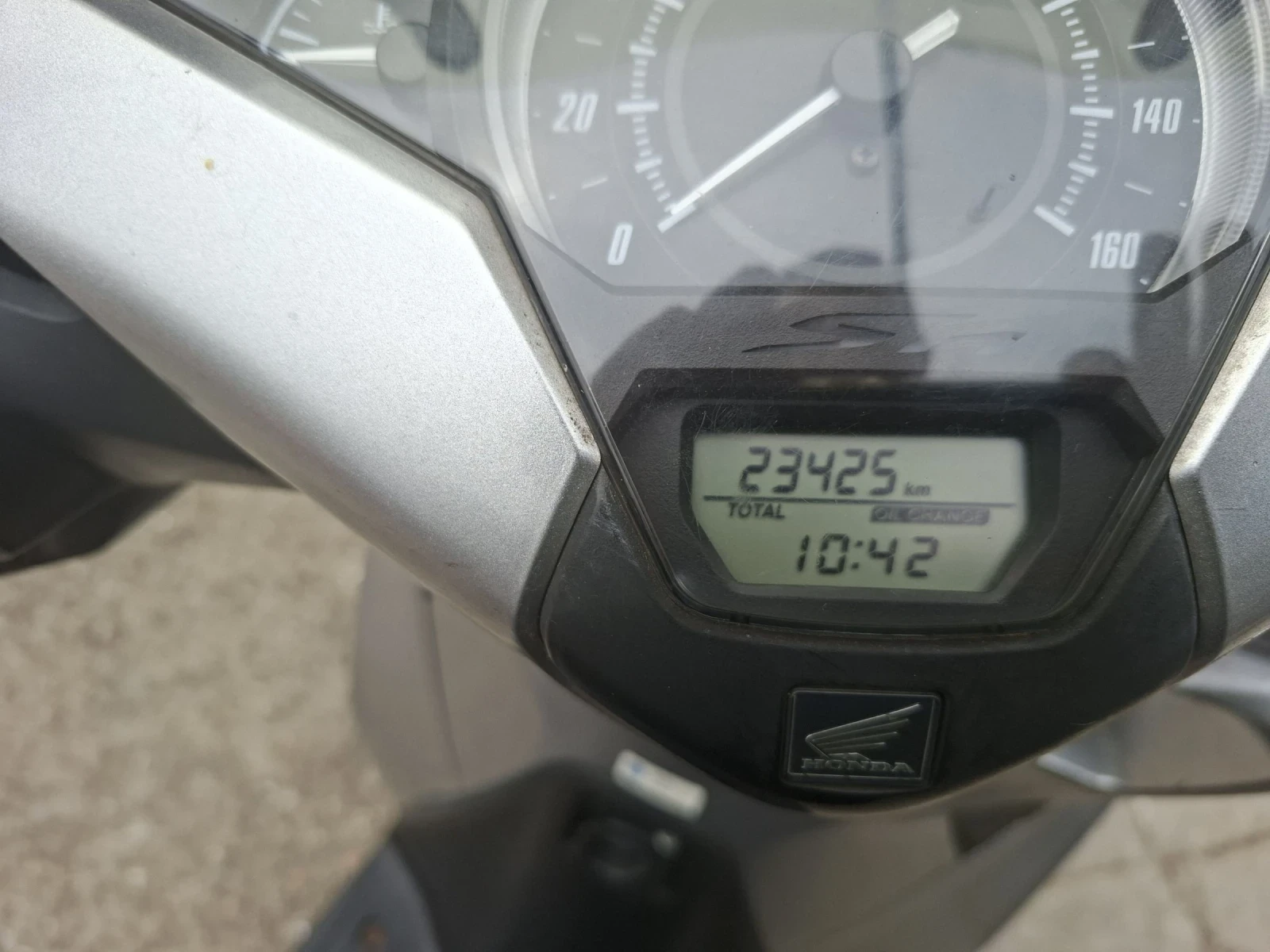 Honda Sh 150ie LED.ABS START STOP.KEYLESS .УНИКАТ, снимка 9 - Мотоциклети и мототехника - 54458936