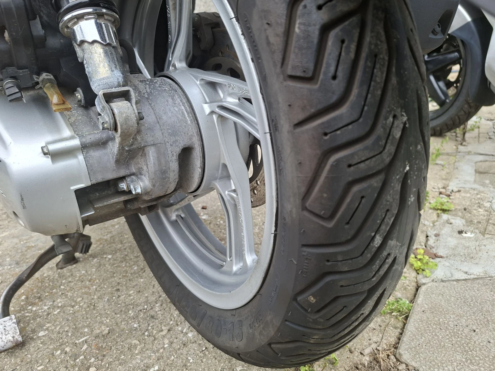 Honda Sh 150ie LED.ABS START STOP.KEYLESS .УНИКАТ, снимка 13 - Мотоциклети и мототехника - 54458936