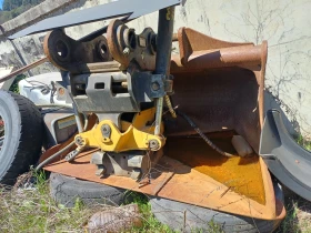 Допълнително оборудване Друг вид Въртяща се Глава Engcon със 2 бързосменника, снимка 1