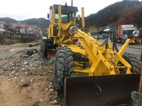 Грейдери Друга ДТ-122А, снимка 1