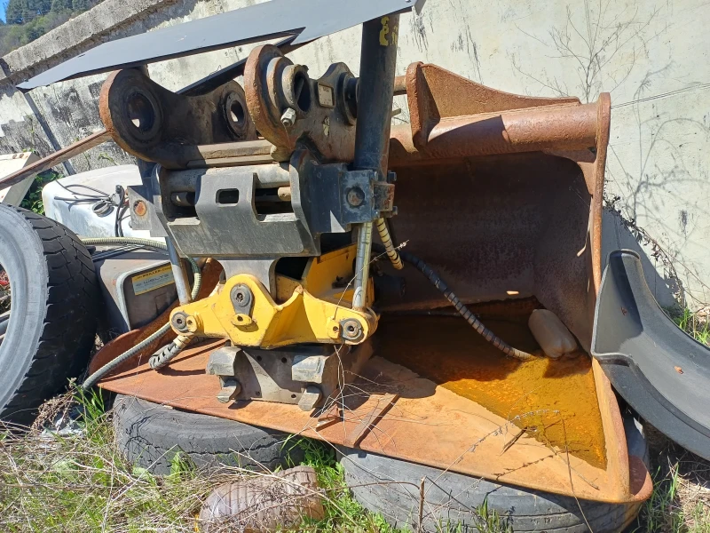 Допълнително оборудване Друг вид Въртяща се Глава Engcon със 2 бързосменника