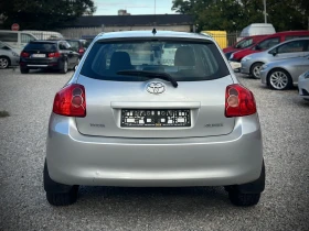 Toyota Auris 1.33i 6ск. Сервизна история! , снимка 5