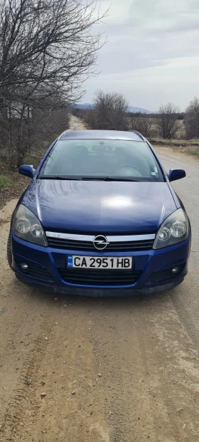 Opel Astra 1.9 CDTI 120к.с., снимка 2