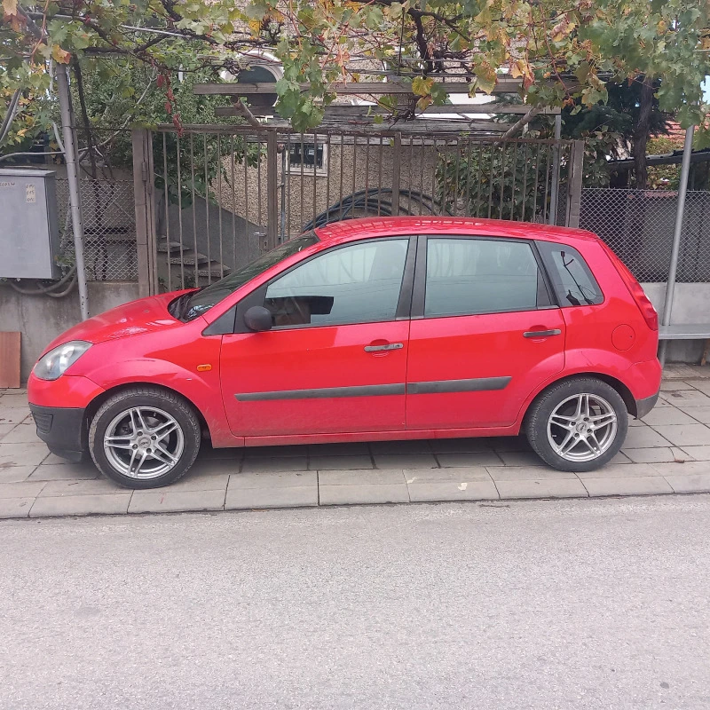 Ford Fiesta, снимка 2 - Автомобили и джипове - 47673172