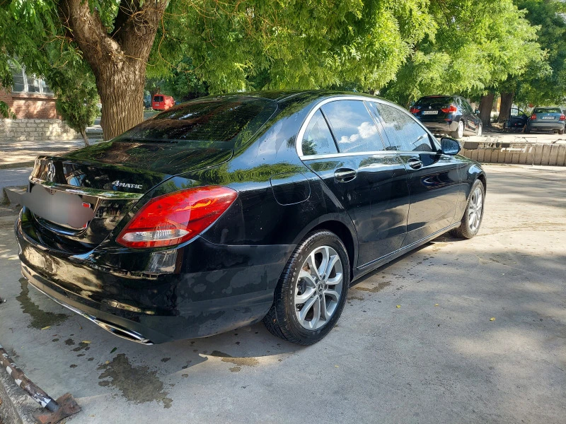 Mercedes-Benz C 300 4 Matic, снимка 2 - Автомобили и джипове - 46841164