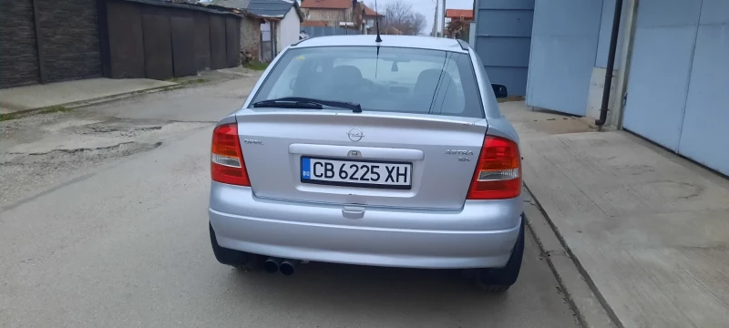 Opel Astra, снимка 3 - Автомобили и джипове - 46992427